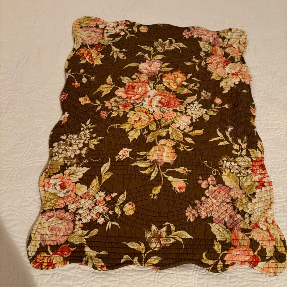 Nobility by Dillard's Pair 20x26 Quilted Reversible Pillow Shams Brown Floral